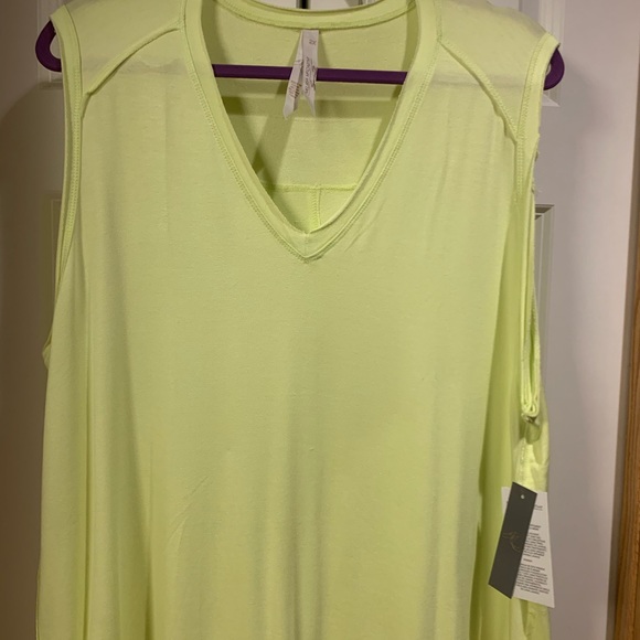 🔥FINAL PRICE🔥 🆕 Tank top - Melissa McCarthy Seven7, size 2x - Picture 2 of 8
